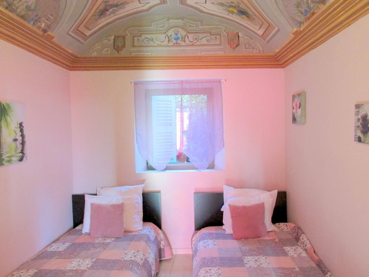 Chambre D'Hotes Serenita Di Giacometti Niza Exterior foto