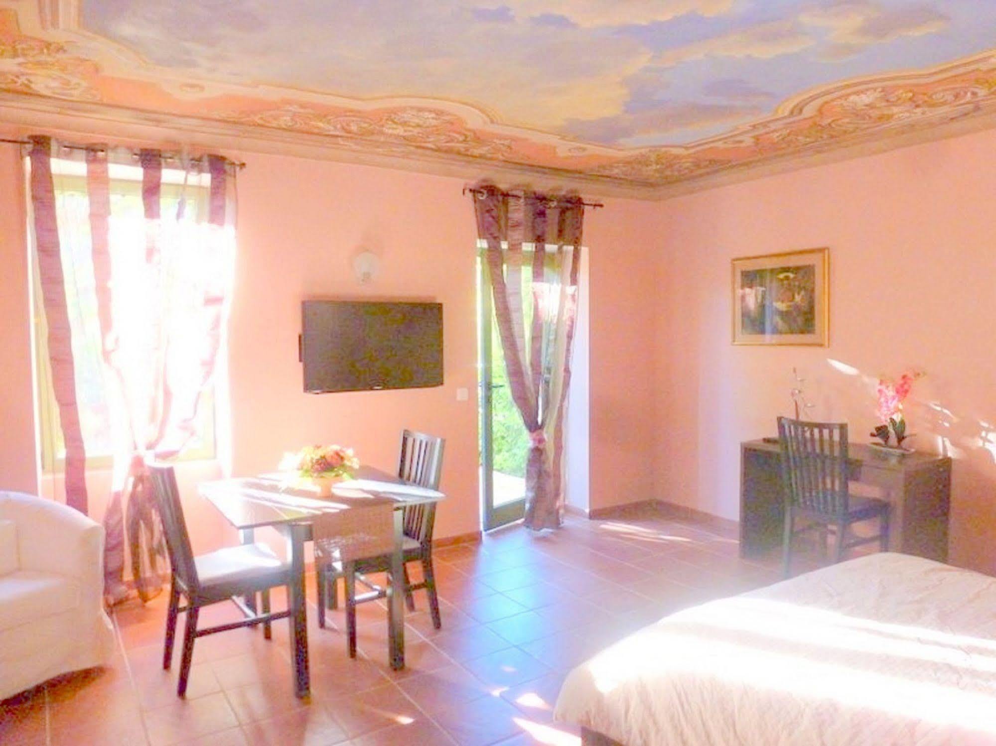 Chambre D'Hotes Serenita Di Giacometti Niza Exterior foto